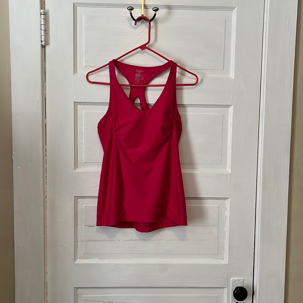 Gap Tank Size Small